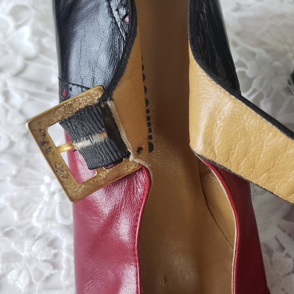 Vintage Moschino heels - Picture 9 of 15